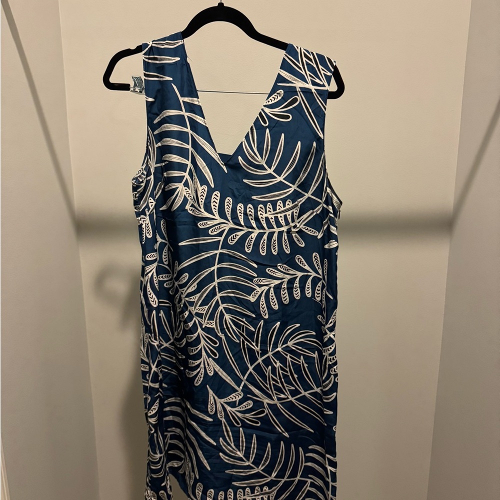 Blue and White Leaf Print Women's Dress